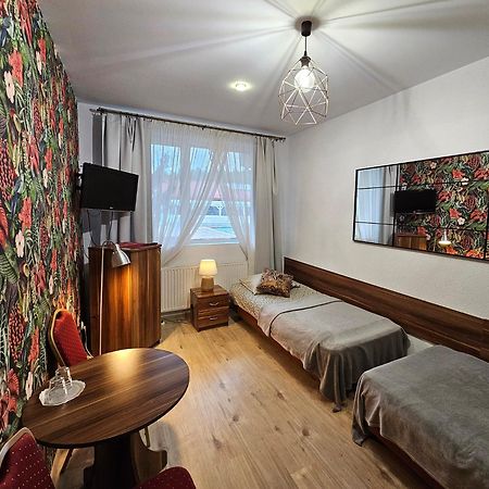 Hotel Kurpia Arte Nowogród Exteriér fotografie