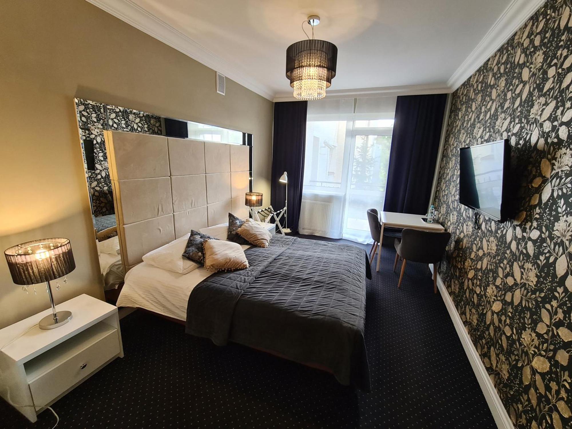 Hotel Kurpia Arte Nowogród Exteriér fotografie
